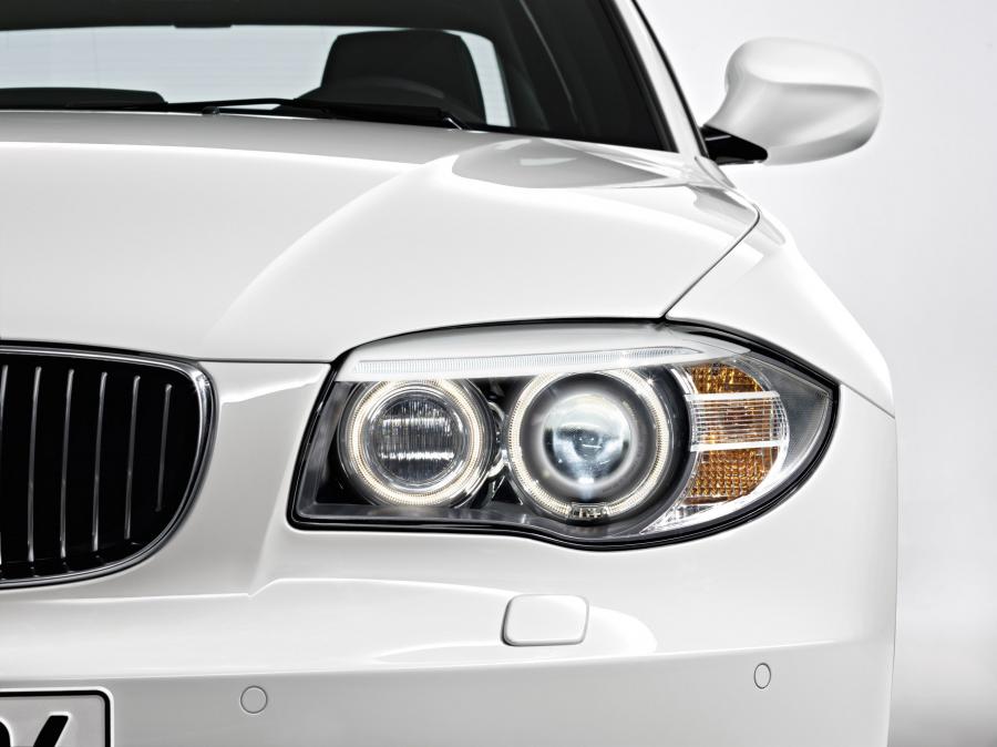  BMW 1-Series Coupe 2011 года  (фото 19 из 77)